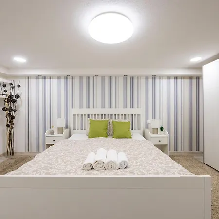 Cozy Next To Fashion St 아파트 부다페스트